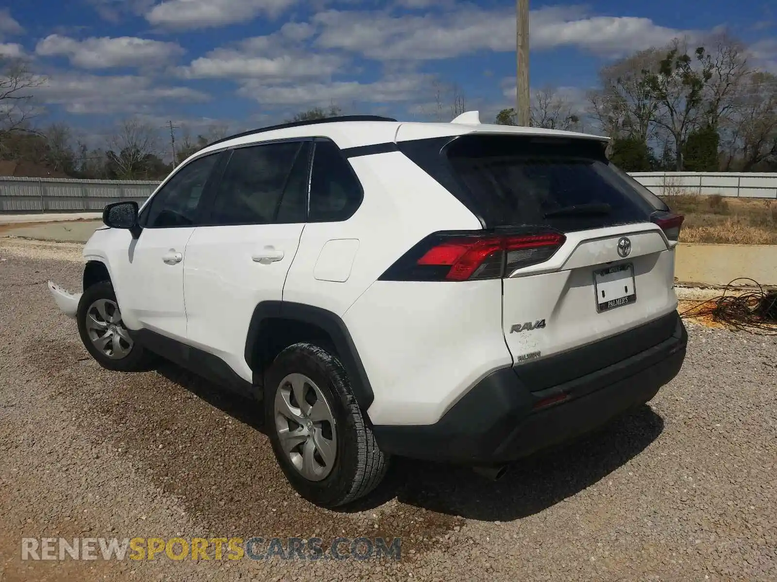 3 Photograph of a damaged car 2T3H1RFV1LC076884 TOYOTA RAV4 2020