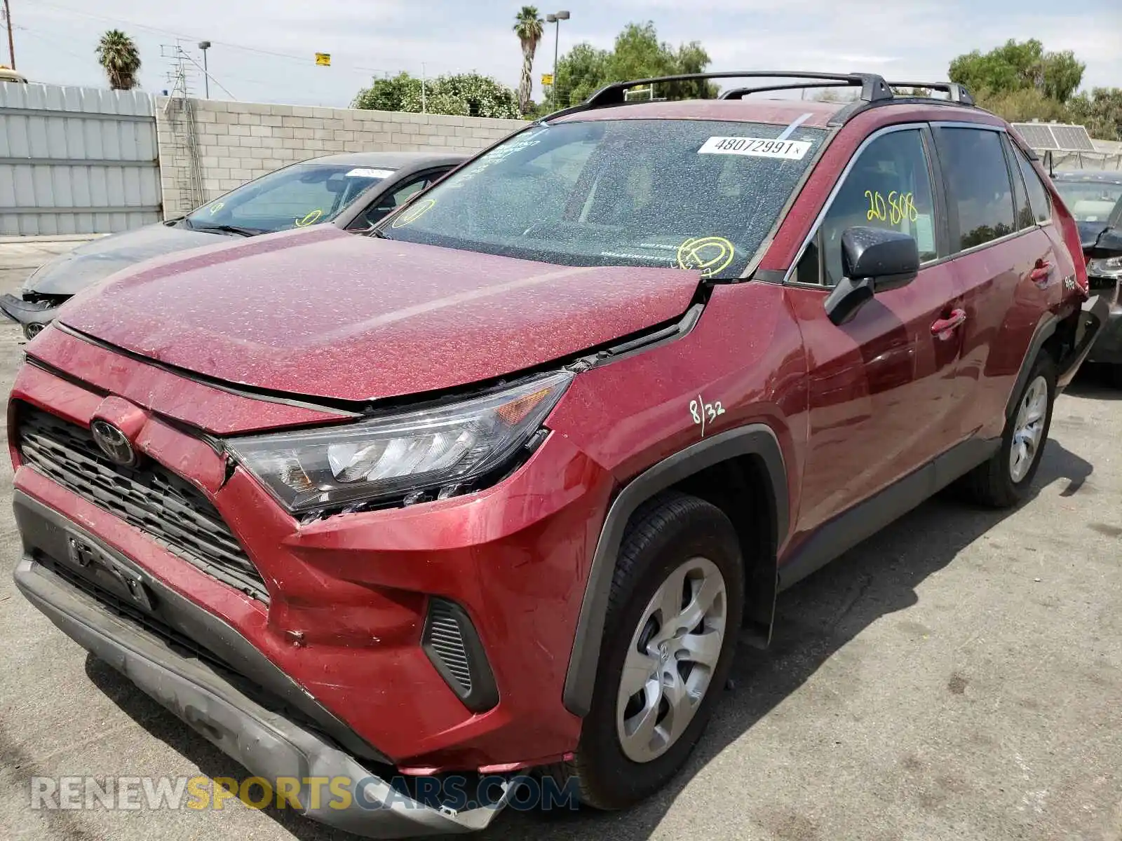 2 Photograph of a damaged car 2T3H1RFV1LW058710 TOYOTA RAV4 2020