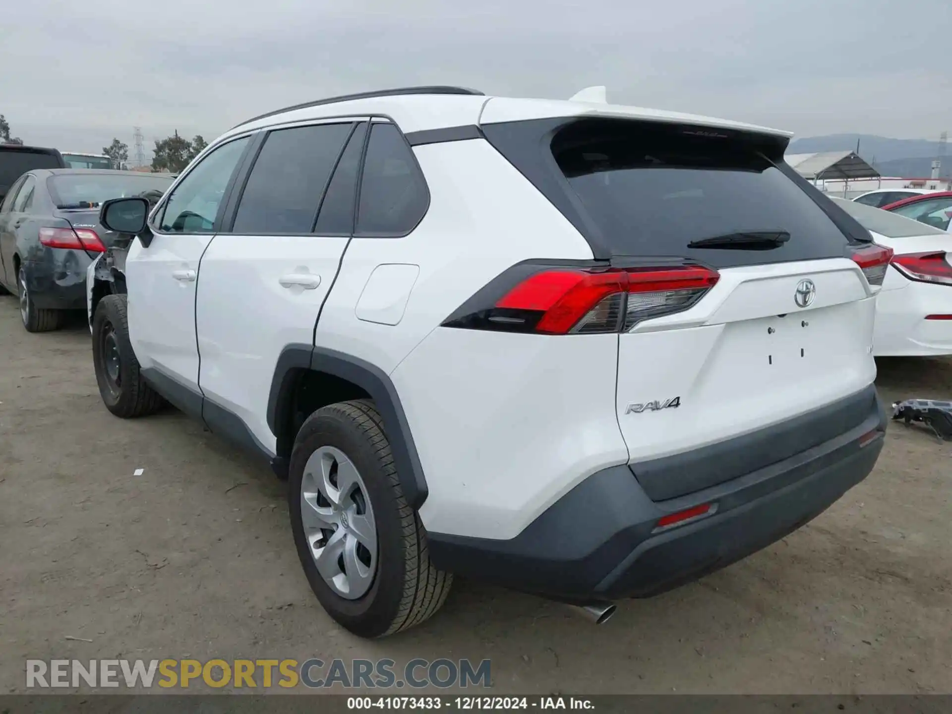 3 fotografías del automóvil dañado 2T3H1RFV2LW084619 TOYOTA RAV4 2020