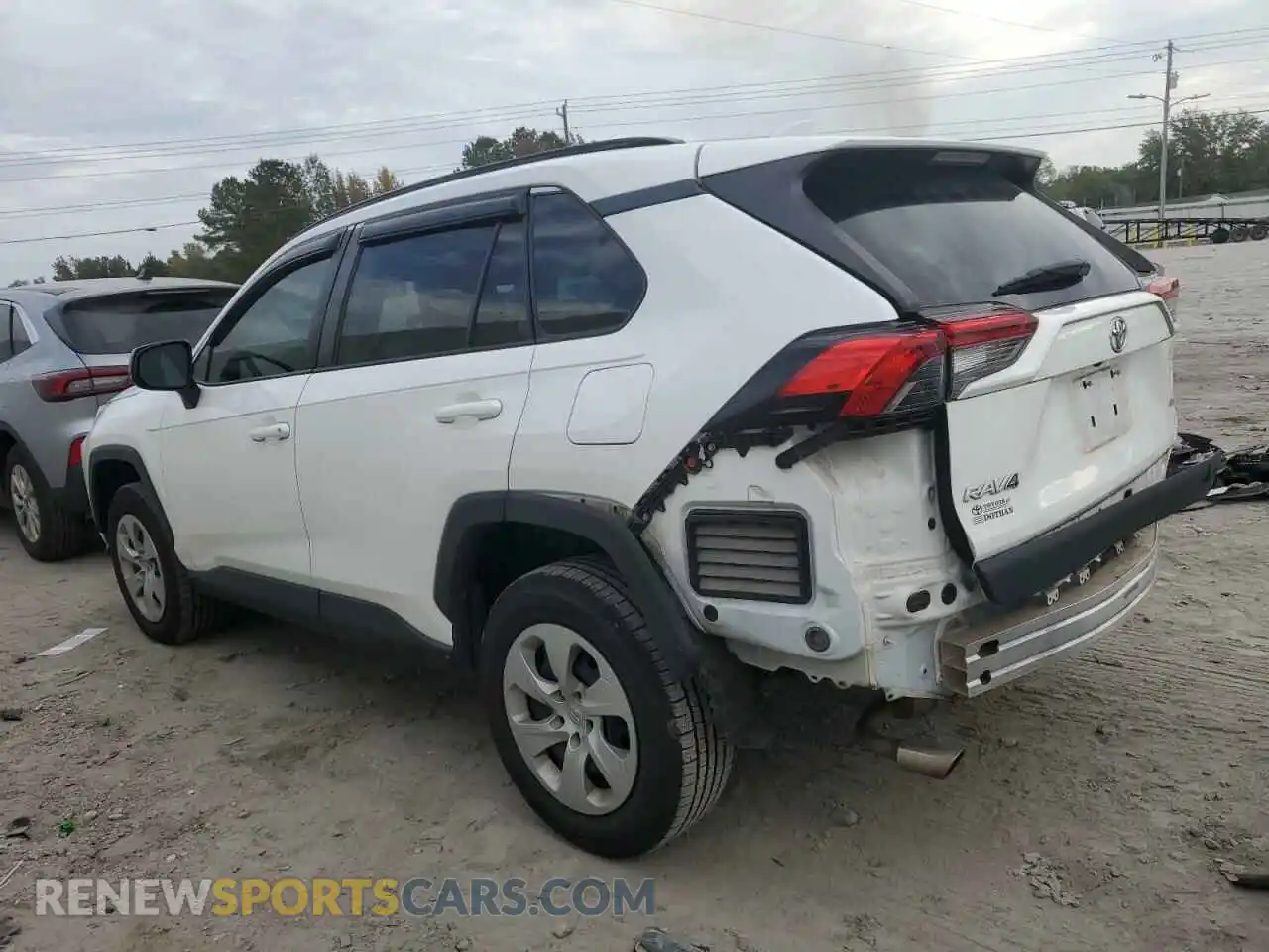 2 Photograph of a damaged car 2T3H1RFV2LW090551 TOYOTA RAV4 2020