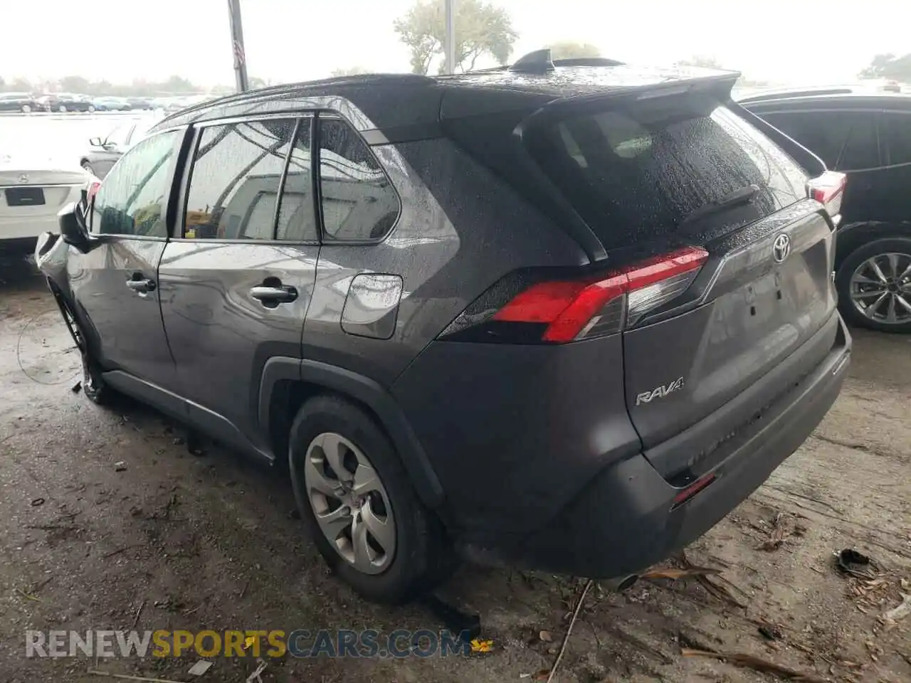 3 Photograph of a damaged car 2T3H1RFV3LC045281 TOYOTA RAV4 2020