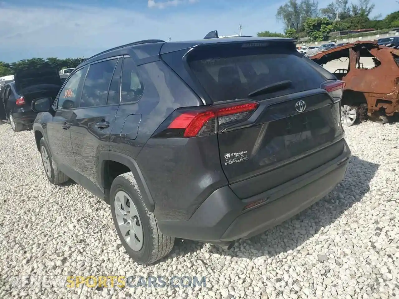 3 Photograph of a damaged car 2T3H1RFV3LC056460 TOYOTA RAV4 2020