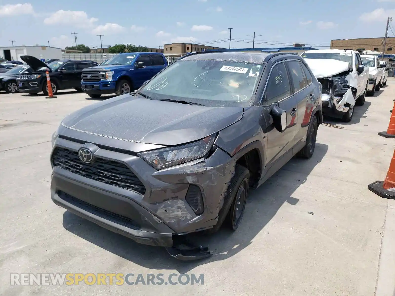 2 Photograph of a damaged car 2T3H1RFV4LW088560 TOYOTA RAV4 2020