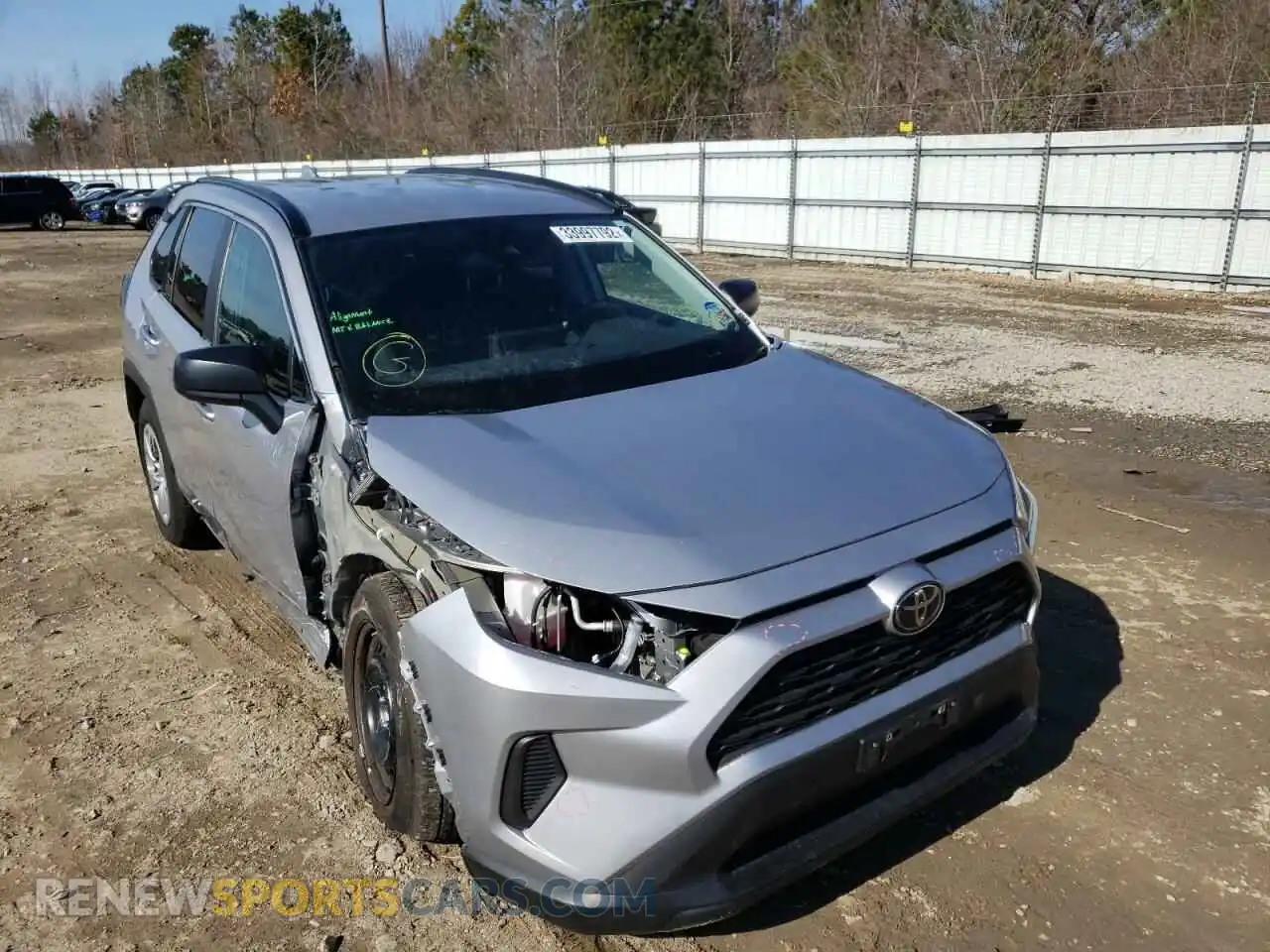 1 Photograph of a damaged car 2T3H1RFV4LW101307 TOYOTA RAV4 2020