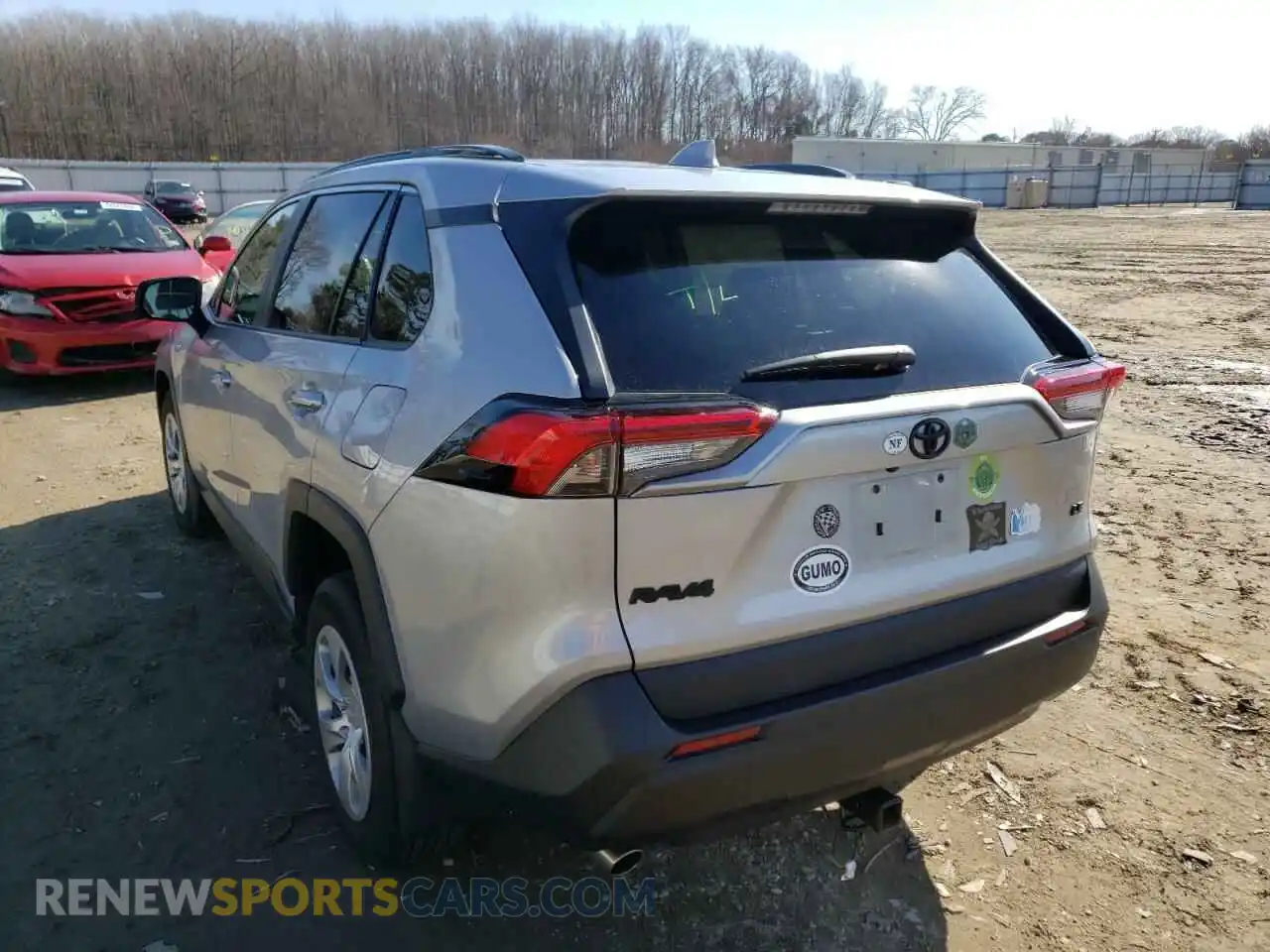 3 Photograph of a damaged car 2T3H1RFV4LW101307 TOYOTA RAV4 2020