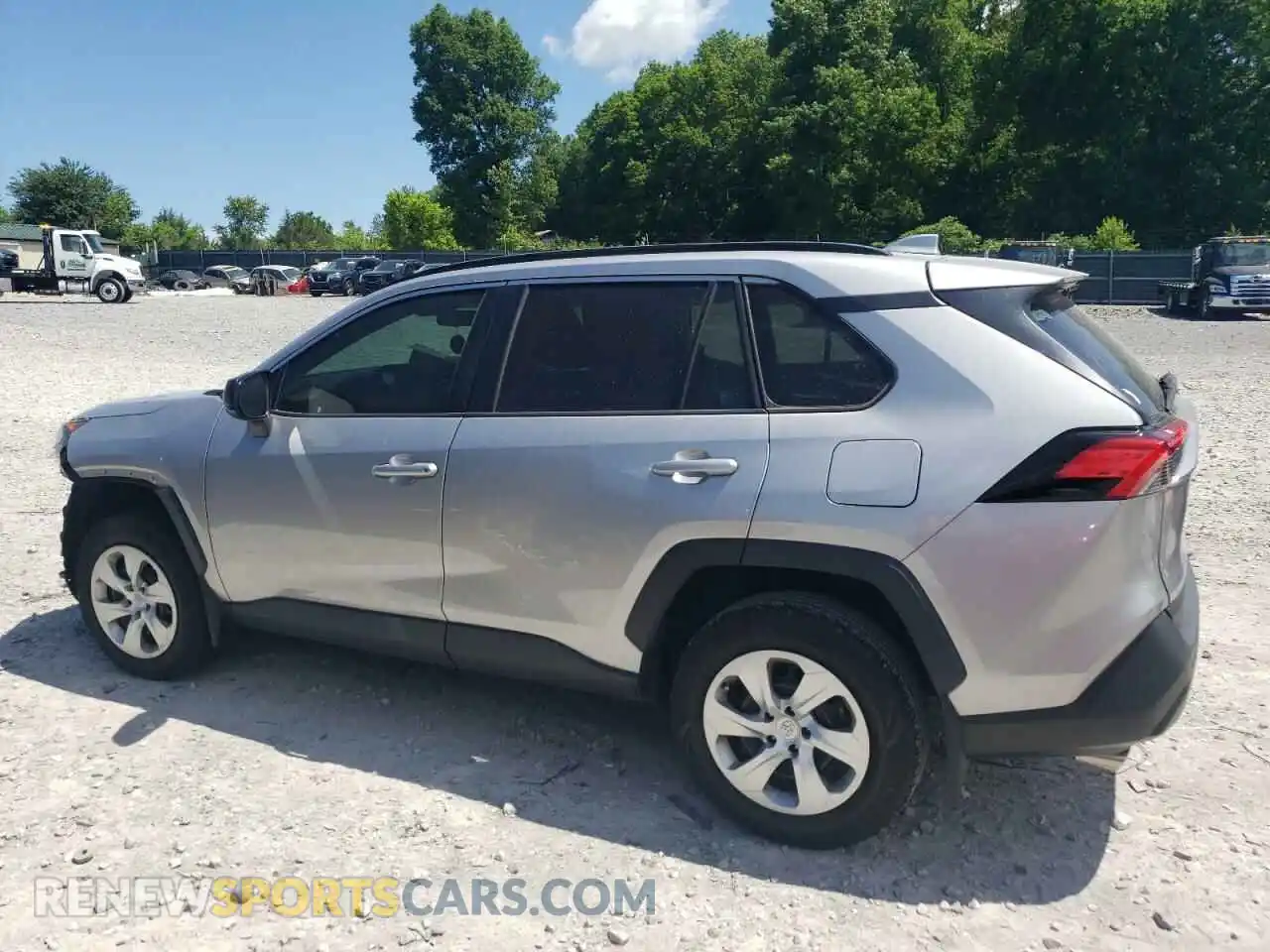2 Photograph of a damaged car 2T3H1RFV5LC044083 TOYOTA RAV4 2020