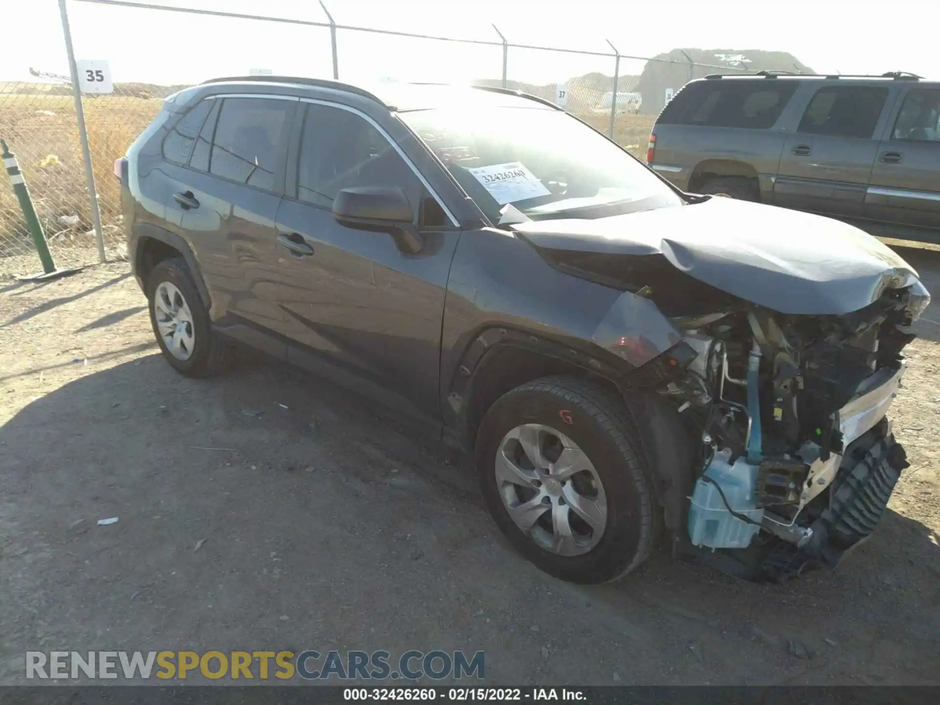 1 Photograph of a damaged car 2T3H1RFV5LC045251 TOYOTA RAV4 2020