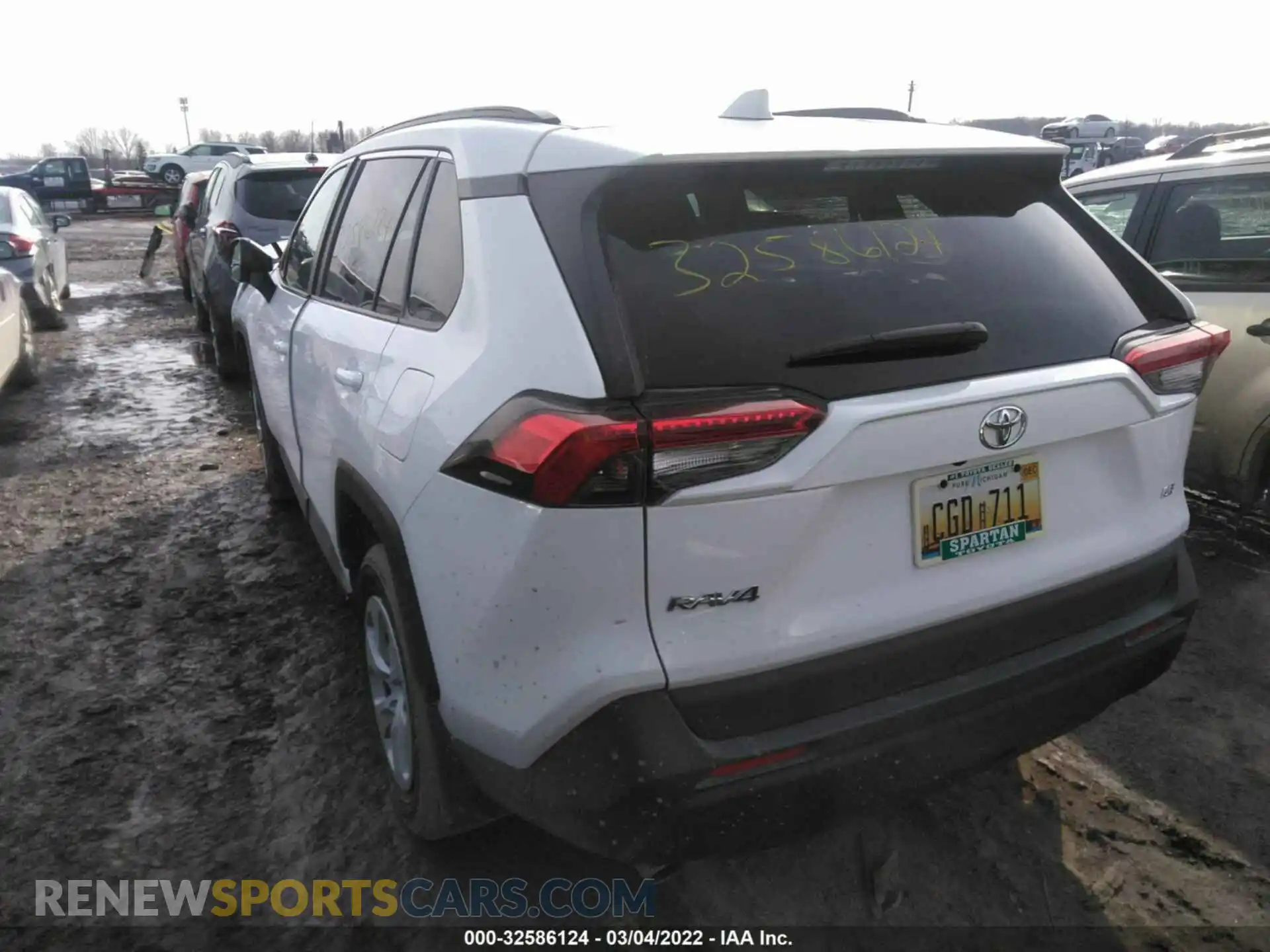 3 Photograph of a damaged car 2T3H1RFV5LC076077 TOYOTA RAV4 2020
