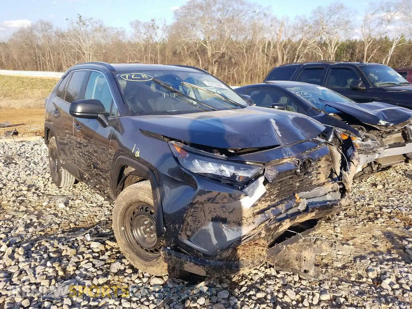 1 Photograph of a damaged car 2T3H1RFV5LC084132 TOYOTA RAV4 2020