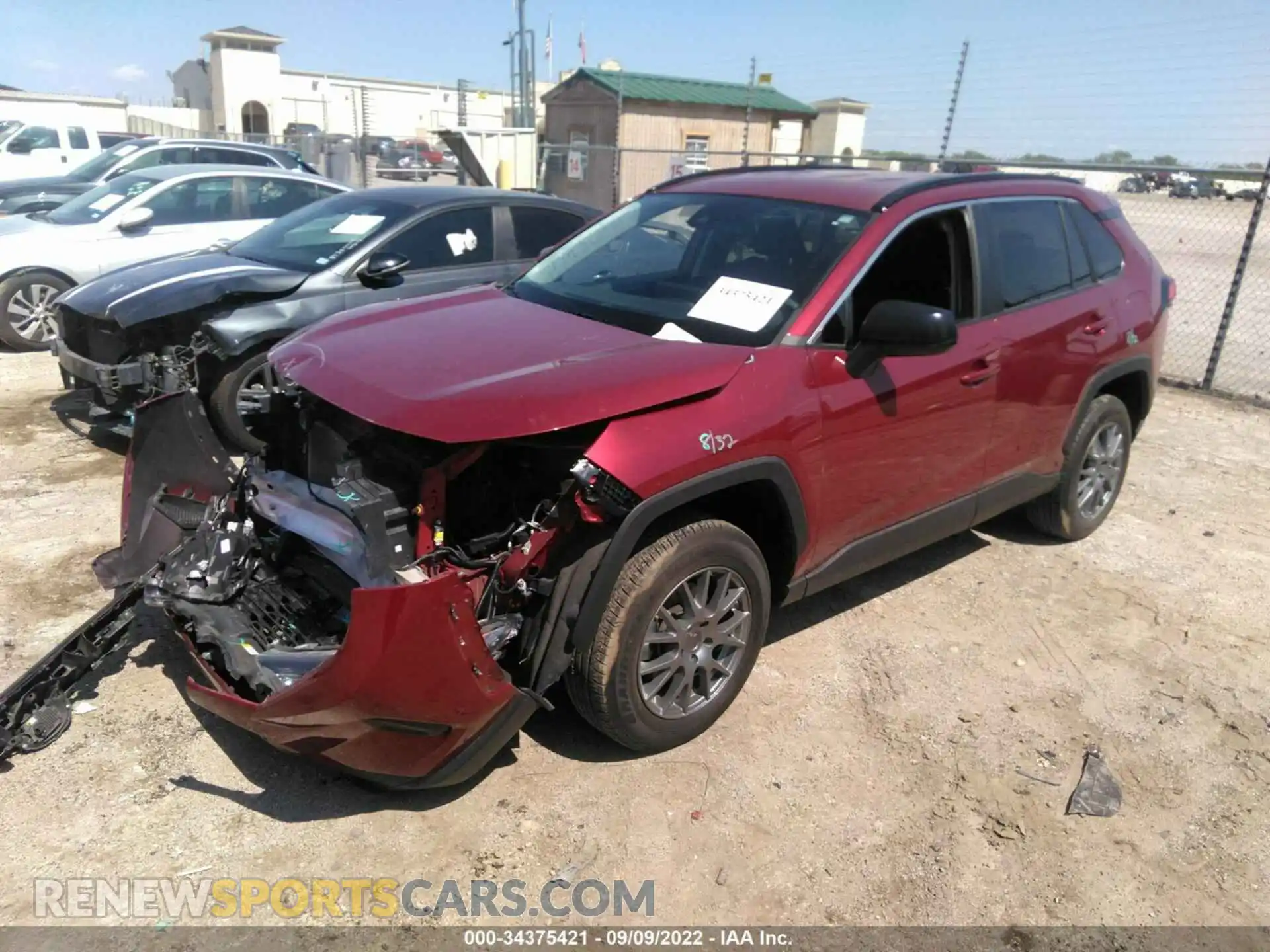 2 Photograph of a damaged car 2T3H1RFV5LW091256 TOYOTA RAV4 2020