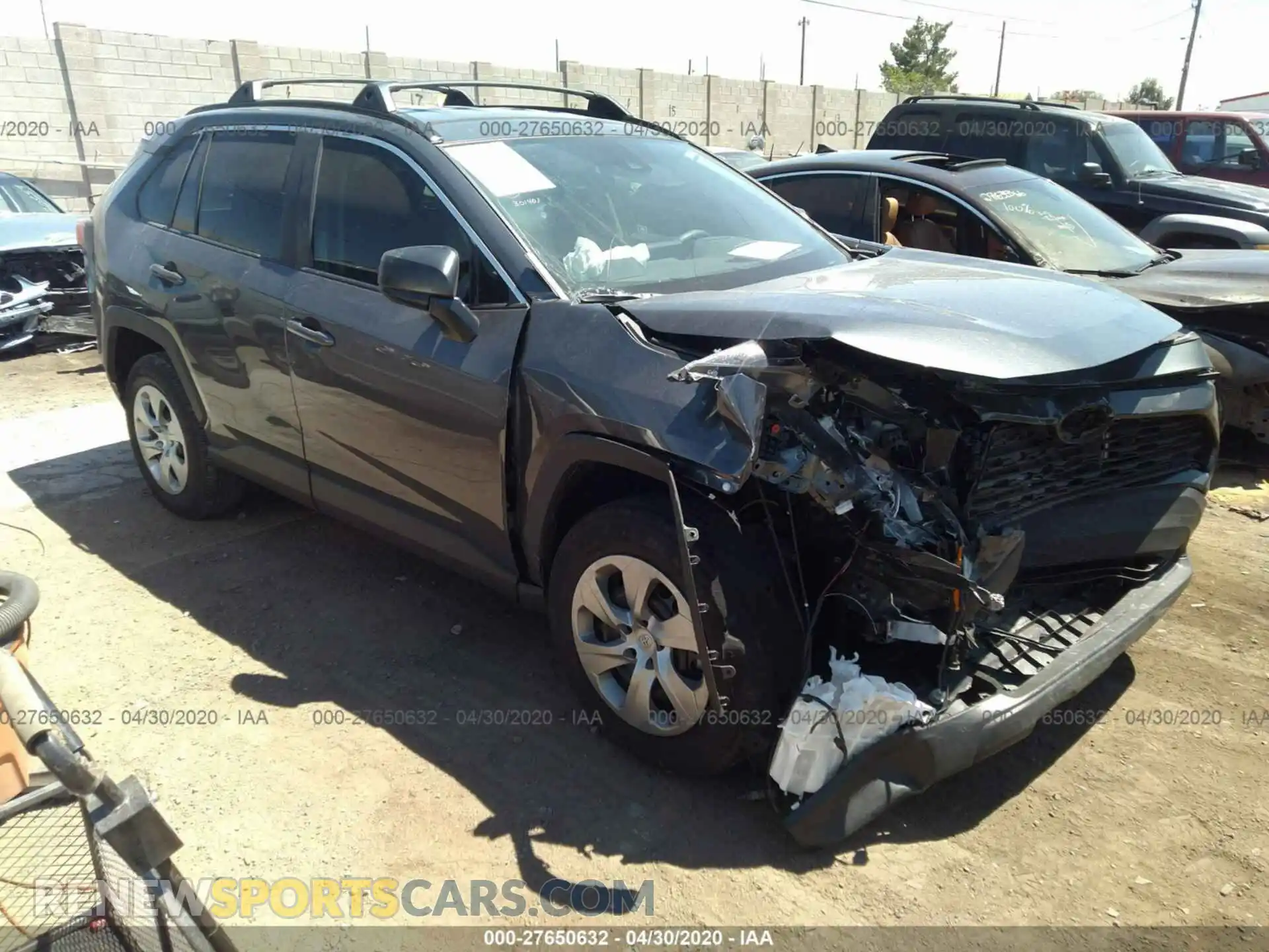 1 Photograph of a damaged car 2T3H1RFV7LC034705 TOYOTA RAV4 2020