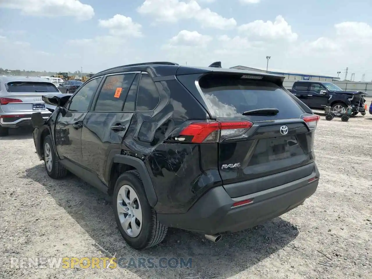 3 Photograph of a damaged car 2T3H1RFV8LC035006 TOYOTA RAV4 2020