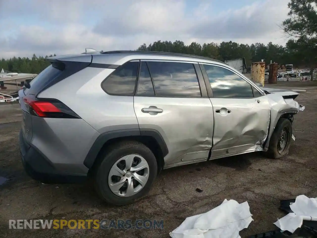 3 Photograph of a damaged car 2T3H1RFV8LC063176 TOYOTA RAV4 2020