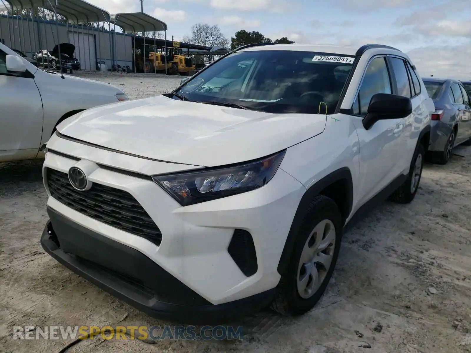 2 Photograph of a damaged car 2T3H1RFV8LW061703 TOYOTA RAV4 2020