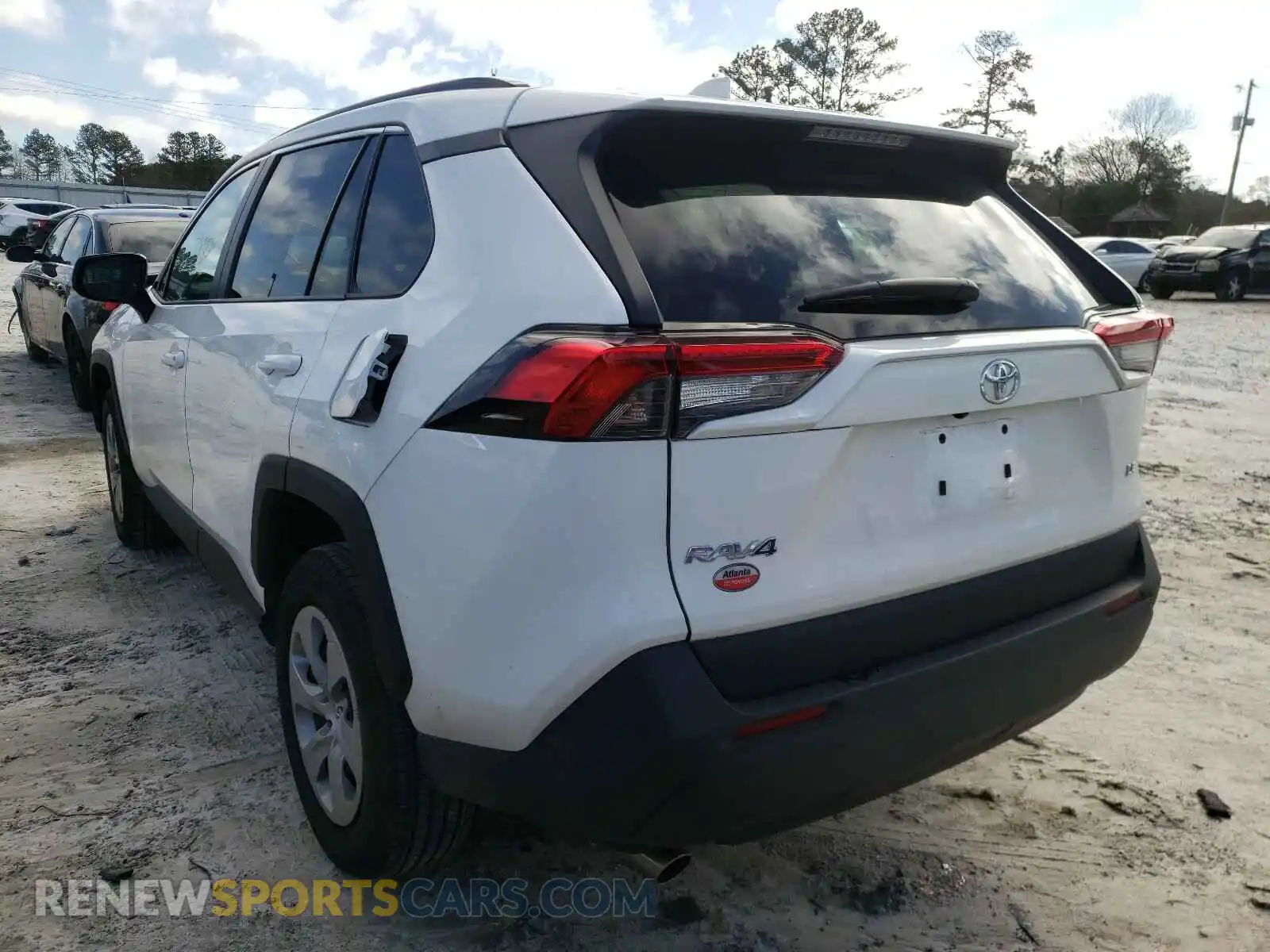 3 Photograph of a damaged car 2T3H1RFV8LW061703 TOYOTA RAV4 2020