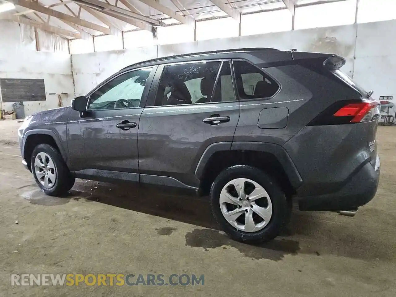 2 Photograph of a damaged car 2T3H1RFV9LC040747 TOYOTA RAV4 2020