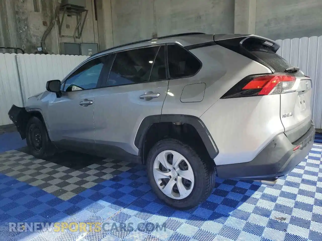 2 Photograph of a damaged car 2T3H1RFV9LC050226 TOYOTA RAV4 2020