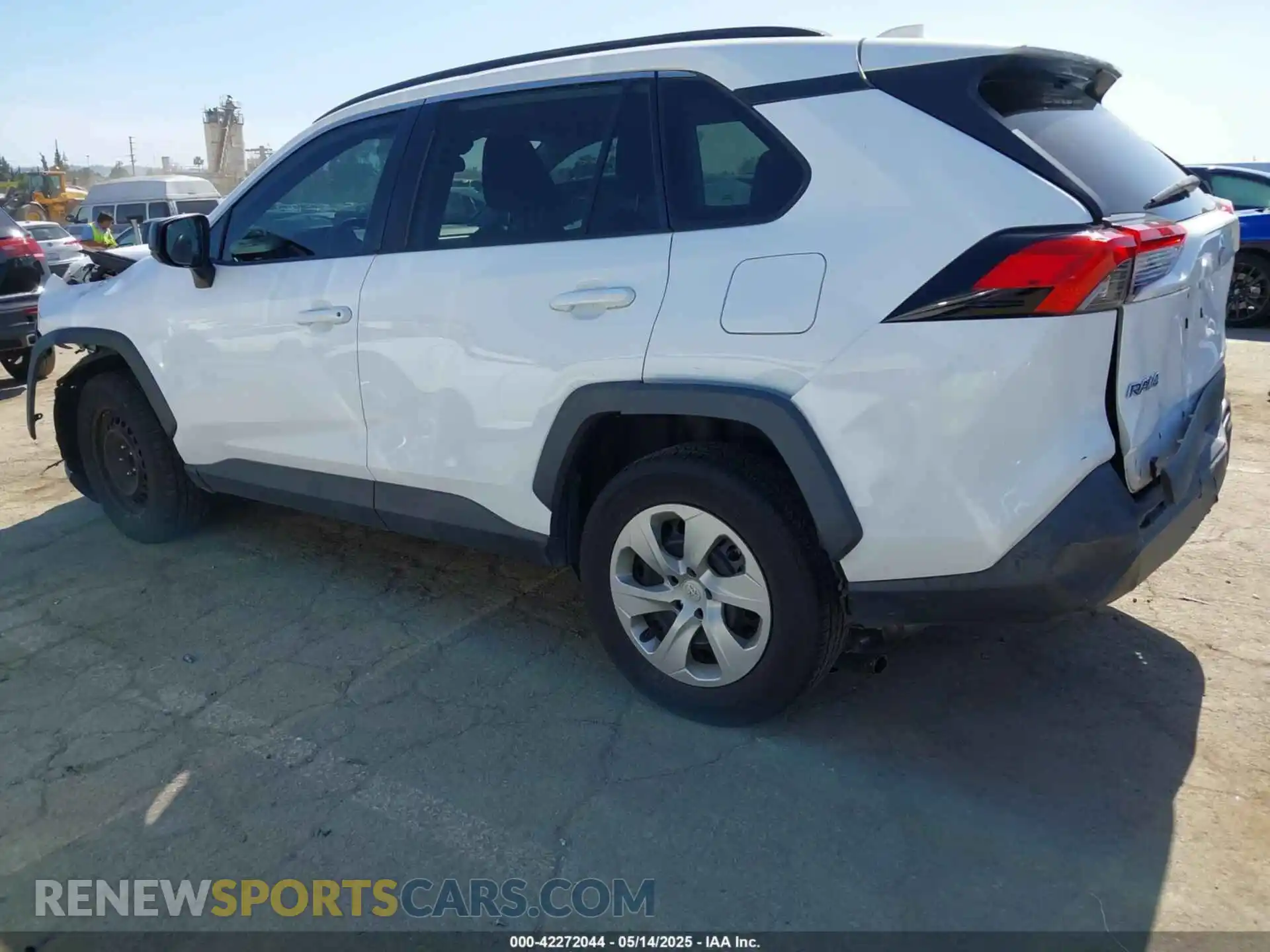 3 Photograph of a damaged car 2T3H1RFV9LC060741 TOYOTA RAV4 2020