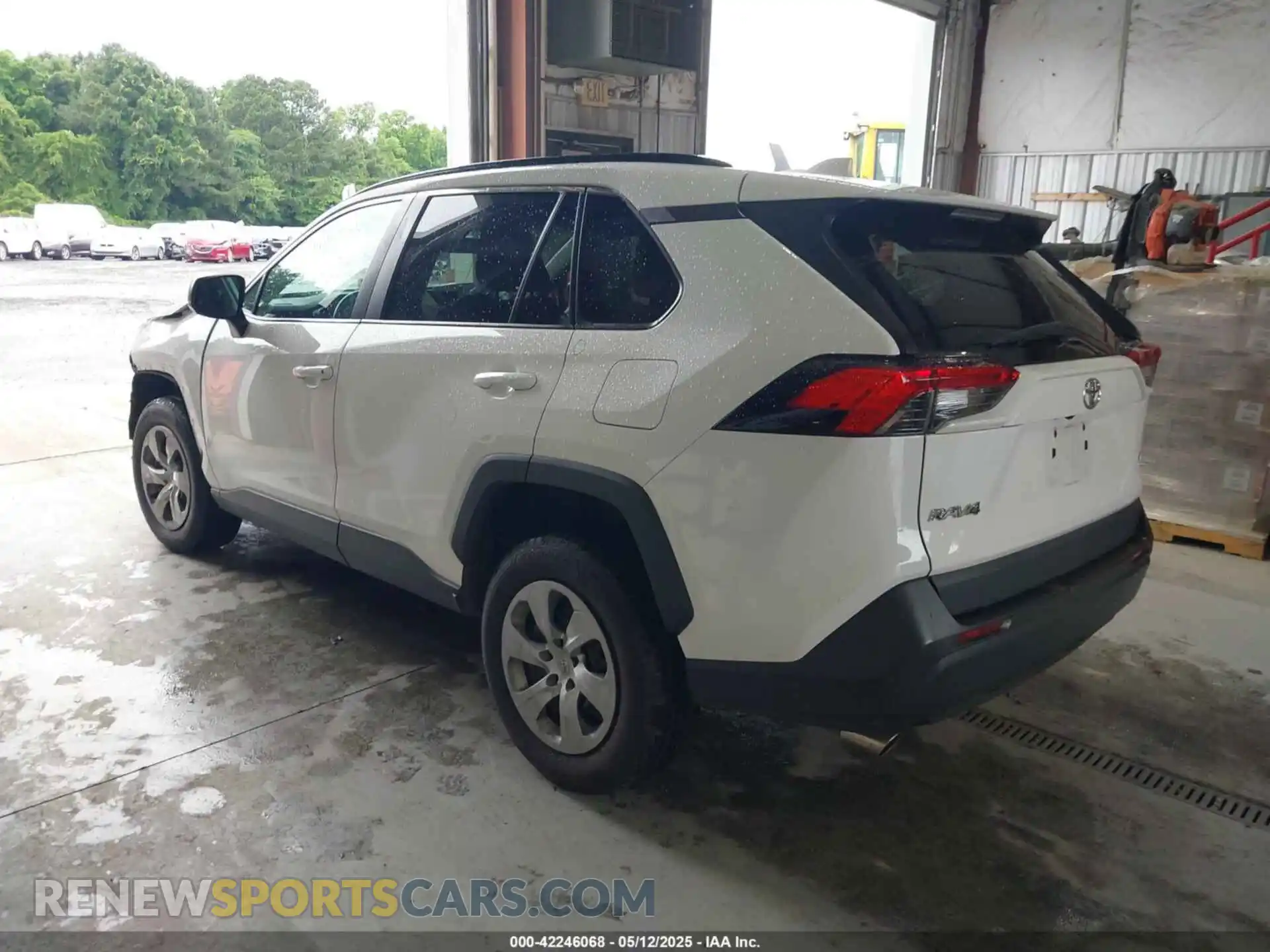 3 Photograph of a damaged car 2T3H1RFV9LC064692 TOYOTA RAV4 2020