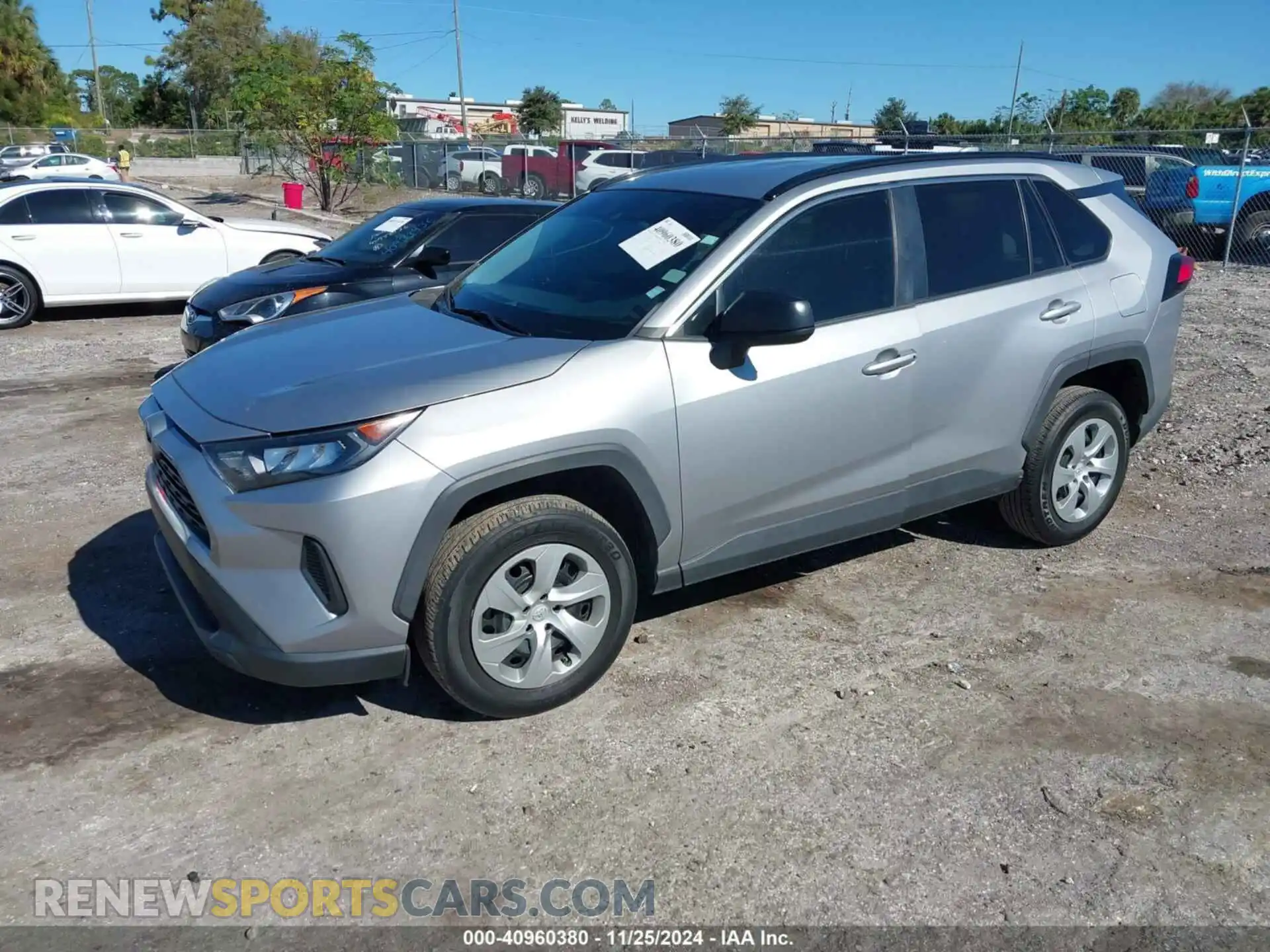 2 Photograph of a damaged car 2T3H1RFVXLC033760 TOYOTA RAV4 2020