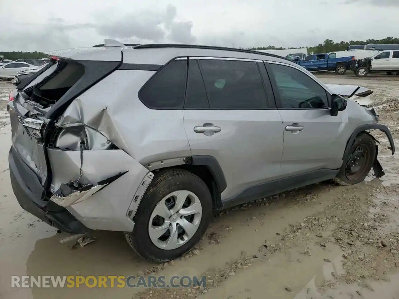 3 Photograph of a damaged car 2T3H1RFVXLC046671 TOYOTA RAV4 2020