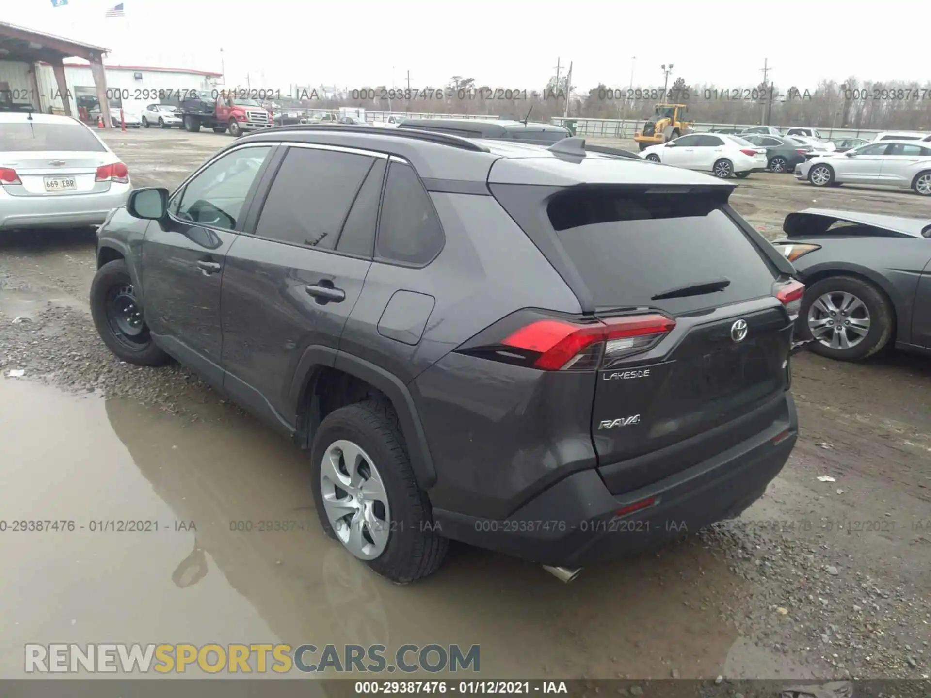 3 Photograph of a damaged car 2T3H1RFVXLC047321 TOYOTA RAV4 2020