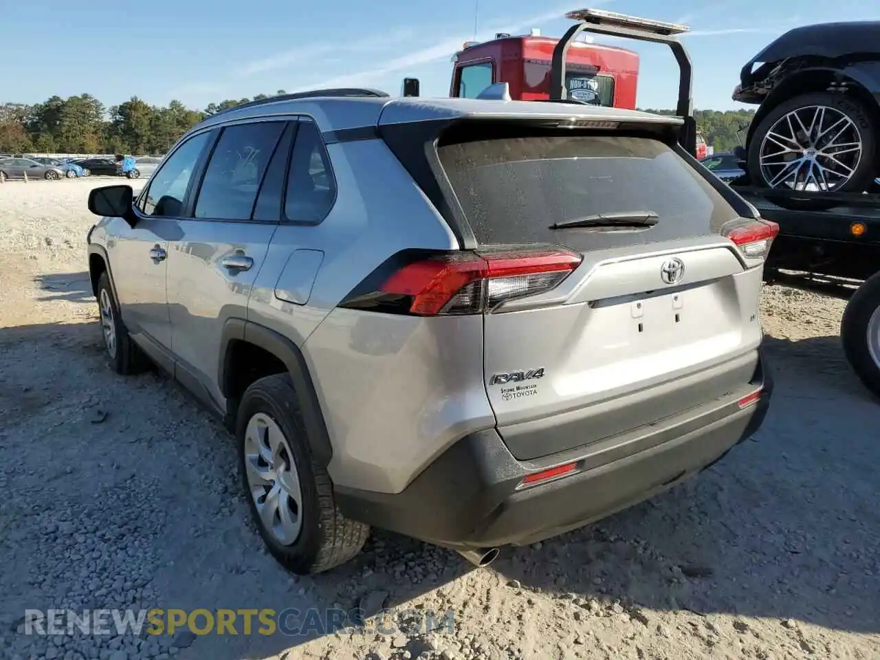 3 Фотография поврежденного автомобиля 2T3H1RFVXLC071781 TOYOTA RAV4 2020