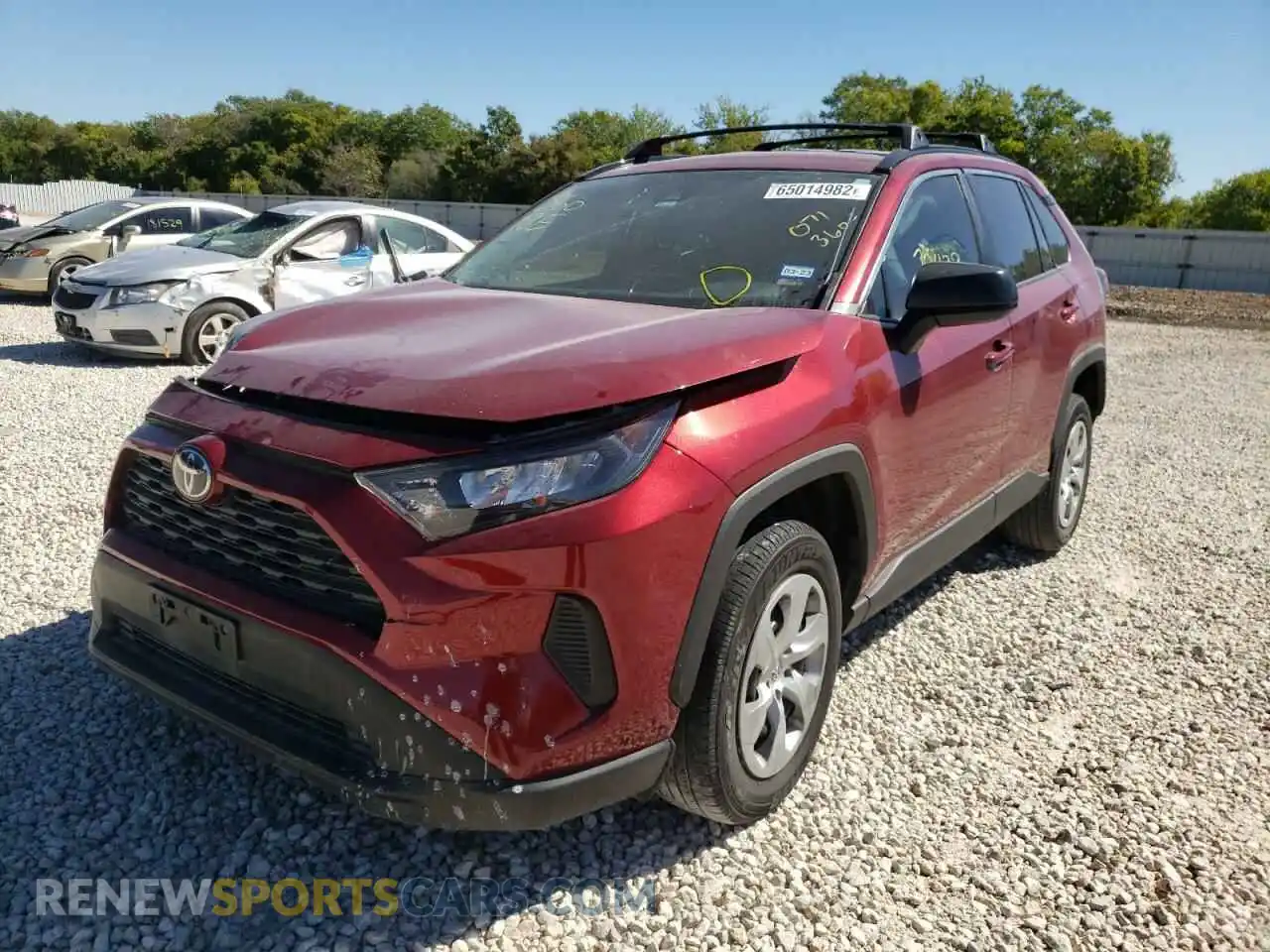 2 Photograph of a damaged car 2T3H1RFVXLW071360 TOYOTA RAV4 2020