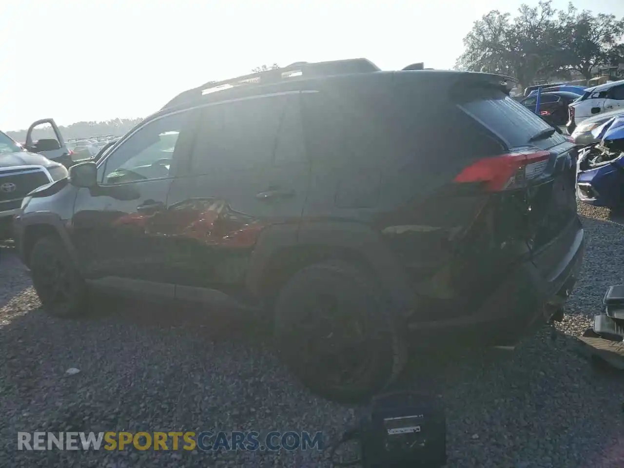 2 Photograph of a damaged car 2T3J1RFV0LC080054 TOYOTA RAV4 2020