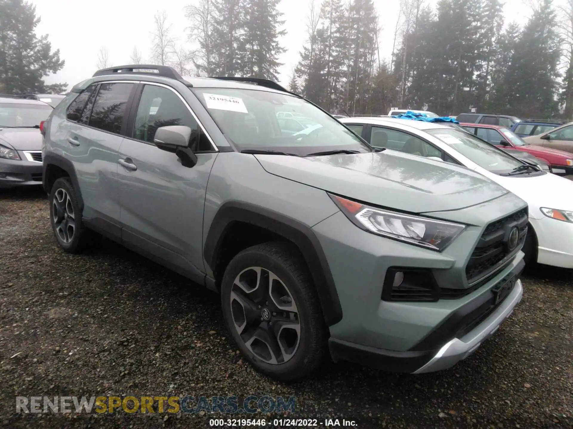 1 Photograph of a damaged car 2T3J1RFV2LC088964 TOYOTA RAV4 2020