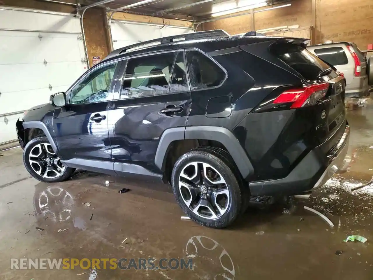 2 Photograph of a damaged car 2T3J1RFV3LC080808 TOYOTA RAV4 2020