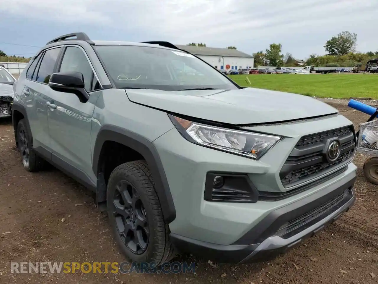 1 Photograph of a damaged car 2T3J1RFV5LC078185 TOYOTA RAV4 2020