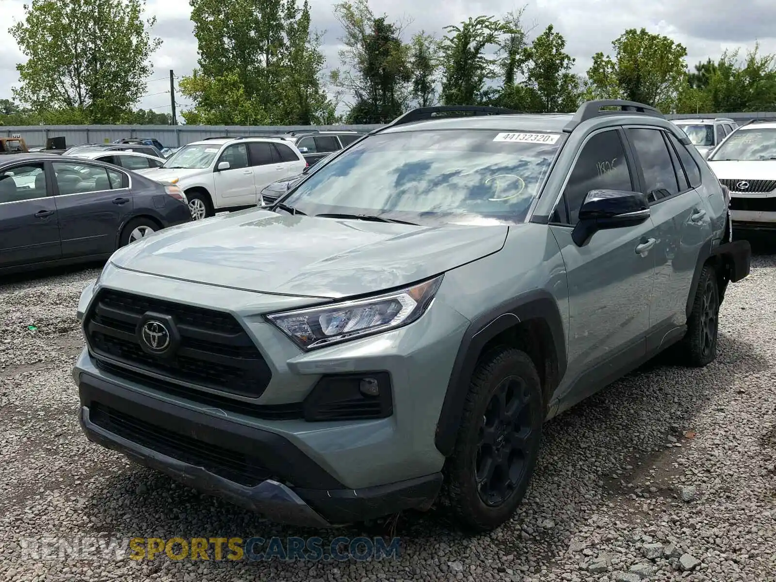 2 Photograph of a damaged car 2T3J1RFV6LC075151 TOYOTA RAV4 2020
