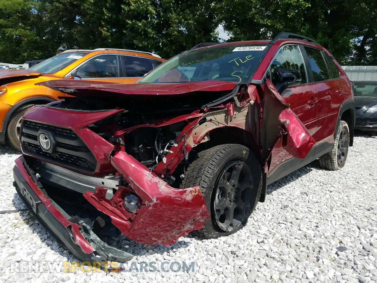 2 Photograph of a damaged car 2T3J1RFV8LC072154 TOYOTA RAV4 2020