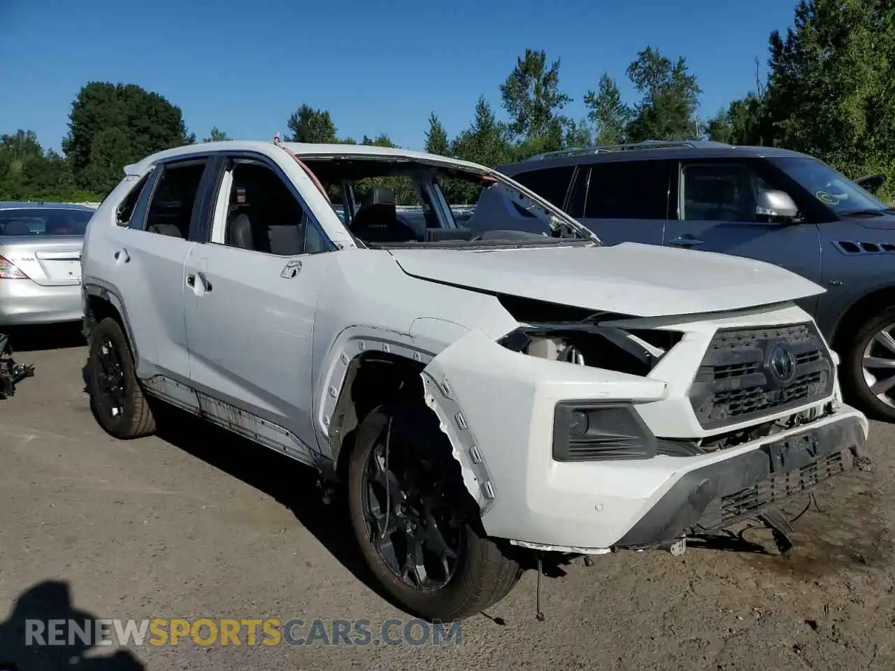 1 Photograph of a damaged car 2T3J1RFV9LC072017 TOYOTA RAV4 2020