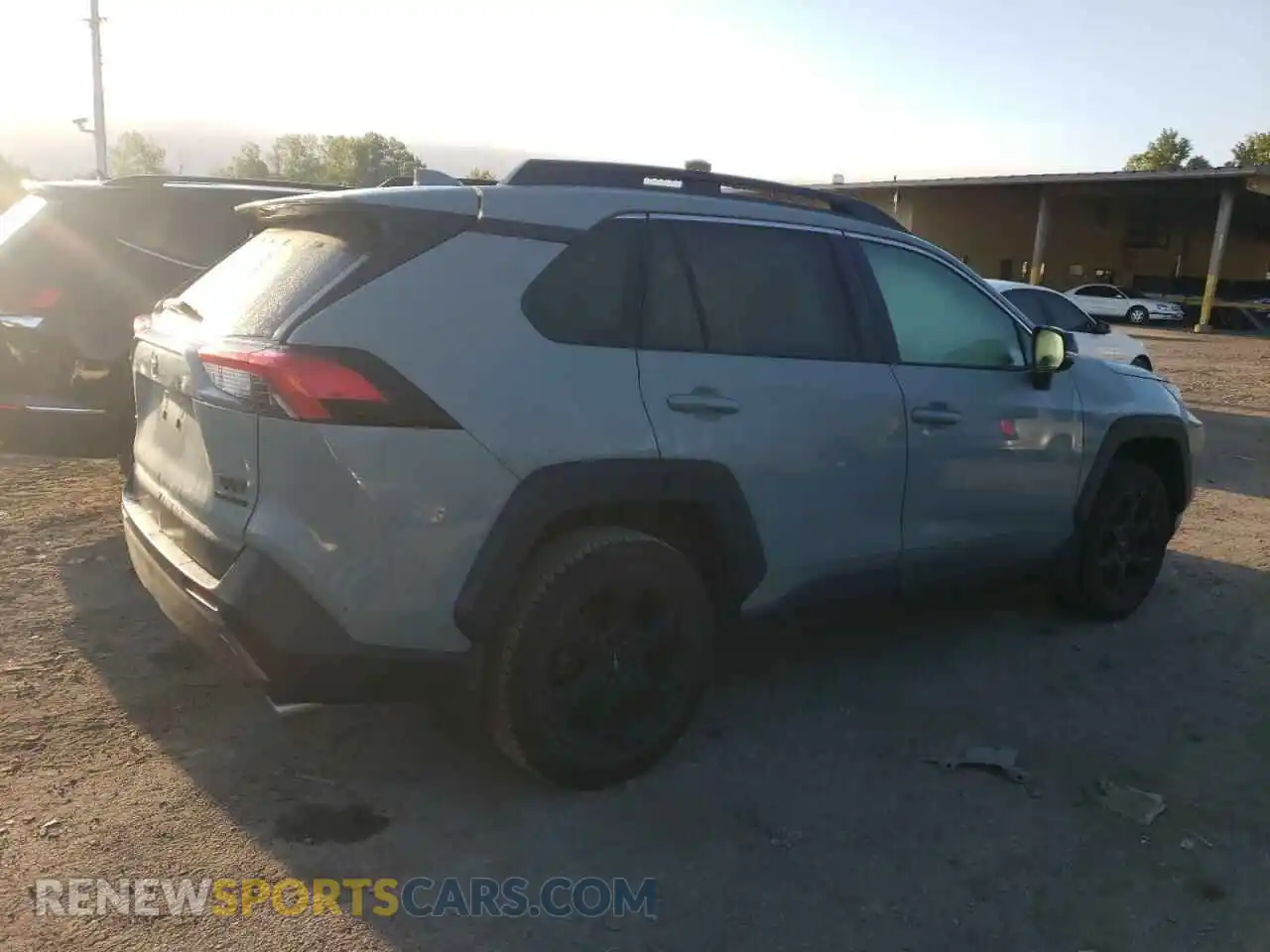 3 Photograph of a damaged car 2T3J1RFVXLC075458 TOYOTA RAV4 2020