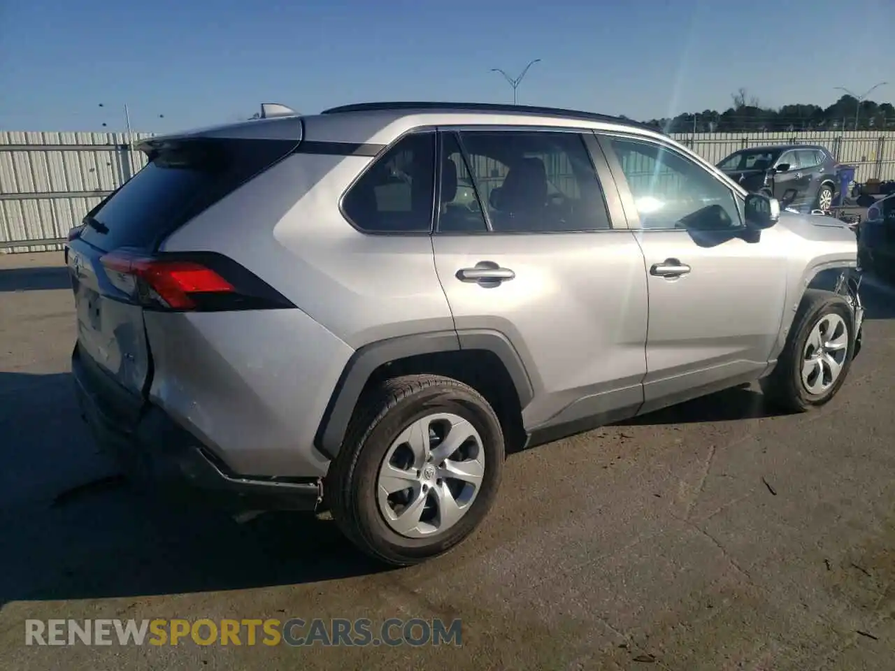 3 fotografías del automóvil dañado 2T3K1RFV4LC056652 TOYOTA RAV4 2020