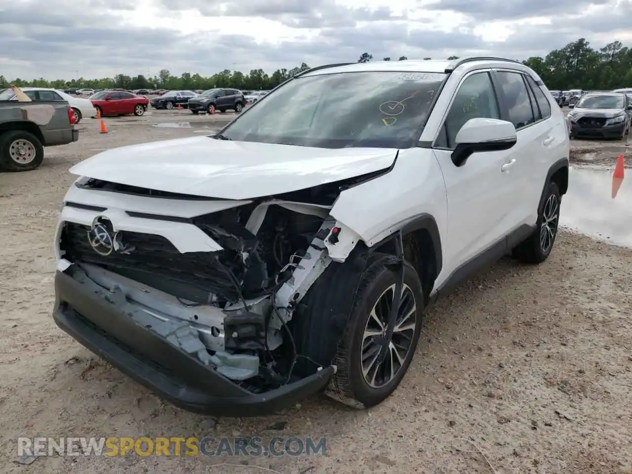 2 Photograph of a damaged car 2T3K1RFV5LW059980 TOYOTA RAV4 2020