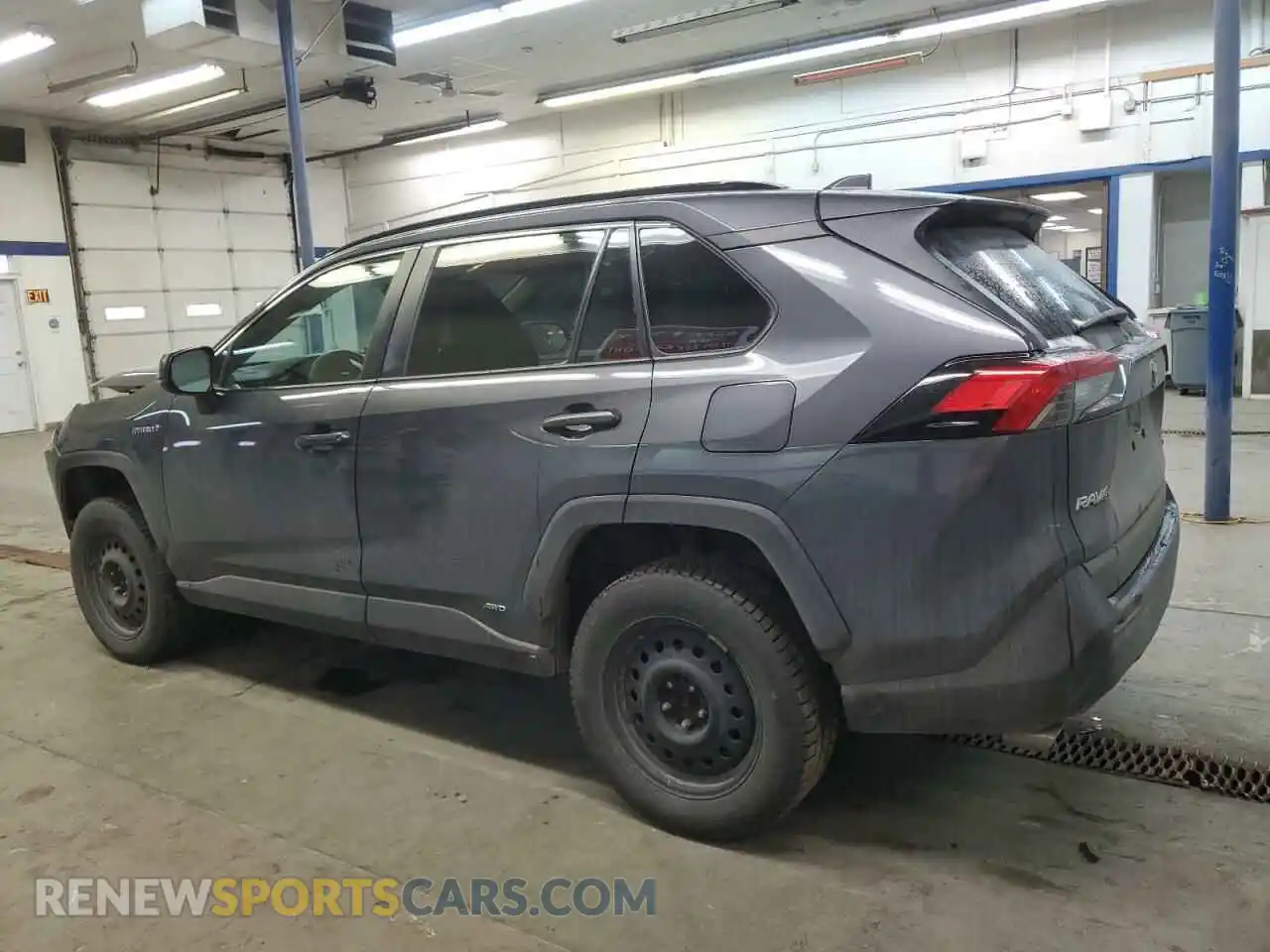 2 Фотография поврежденного автомобиля 2T3L6RFV4LW001770 TOYOTA RAV4 2020
