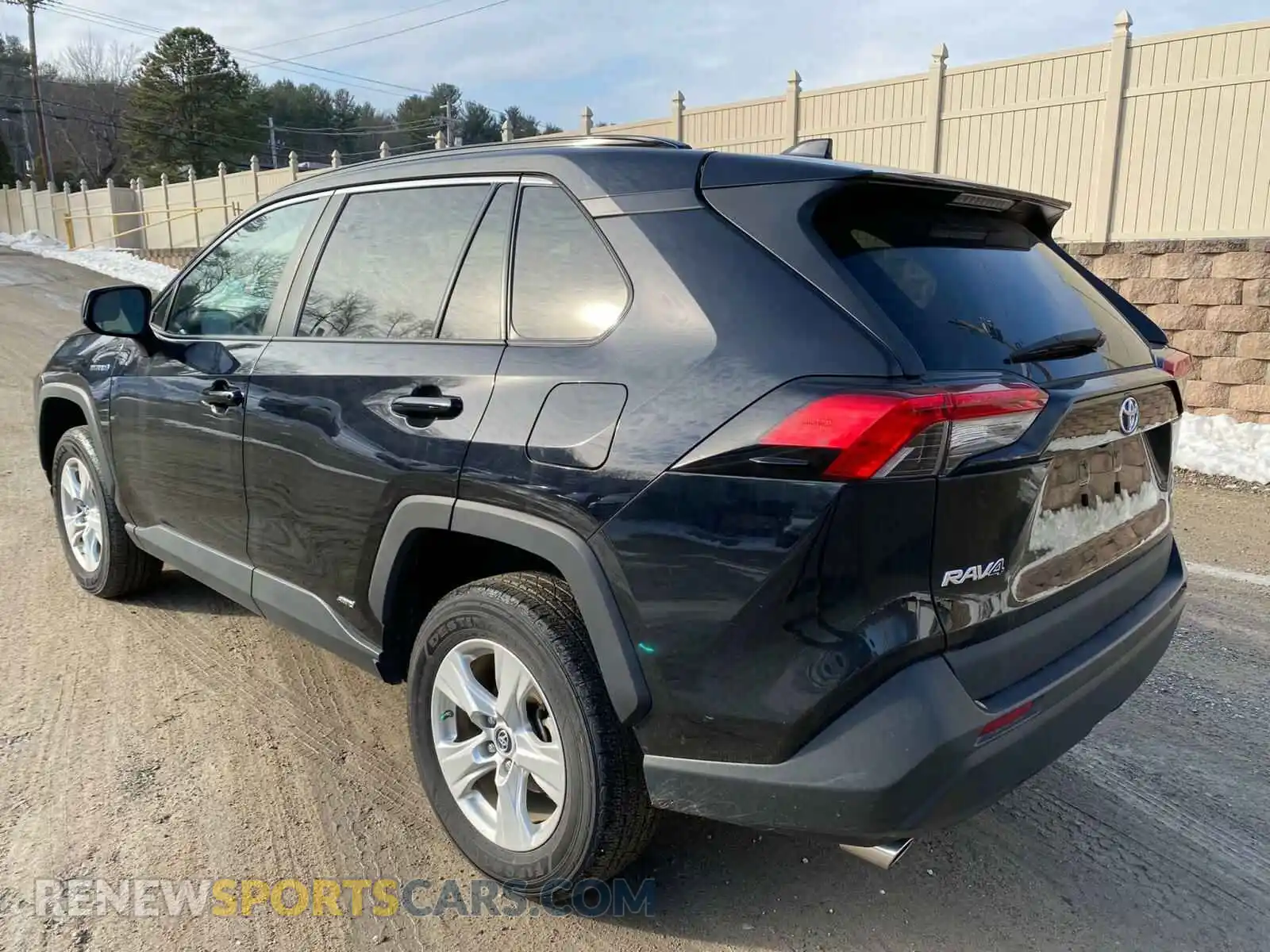 3 Photograph of a damaged car 2T3LWRFV1LW099012 TOYOTA RAV4 2020