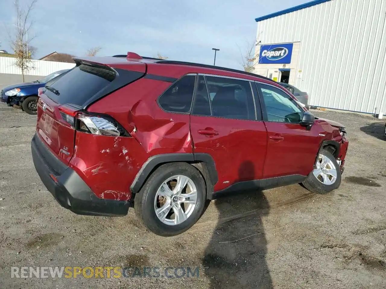 3 Photograph of a damaged car 2T3LWRFV6LW092279 TOYOTA RAV4 2020