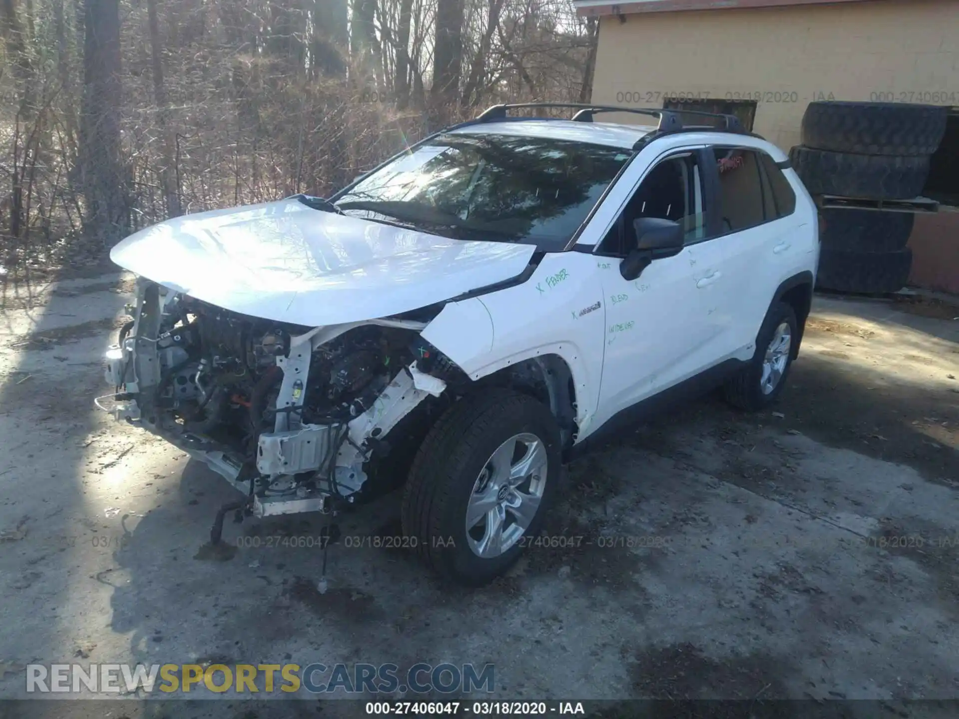 2 Photograph of a damaged car 2T3LWRFV7LW047383 TOYOTA RAV4 2020