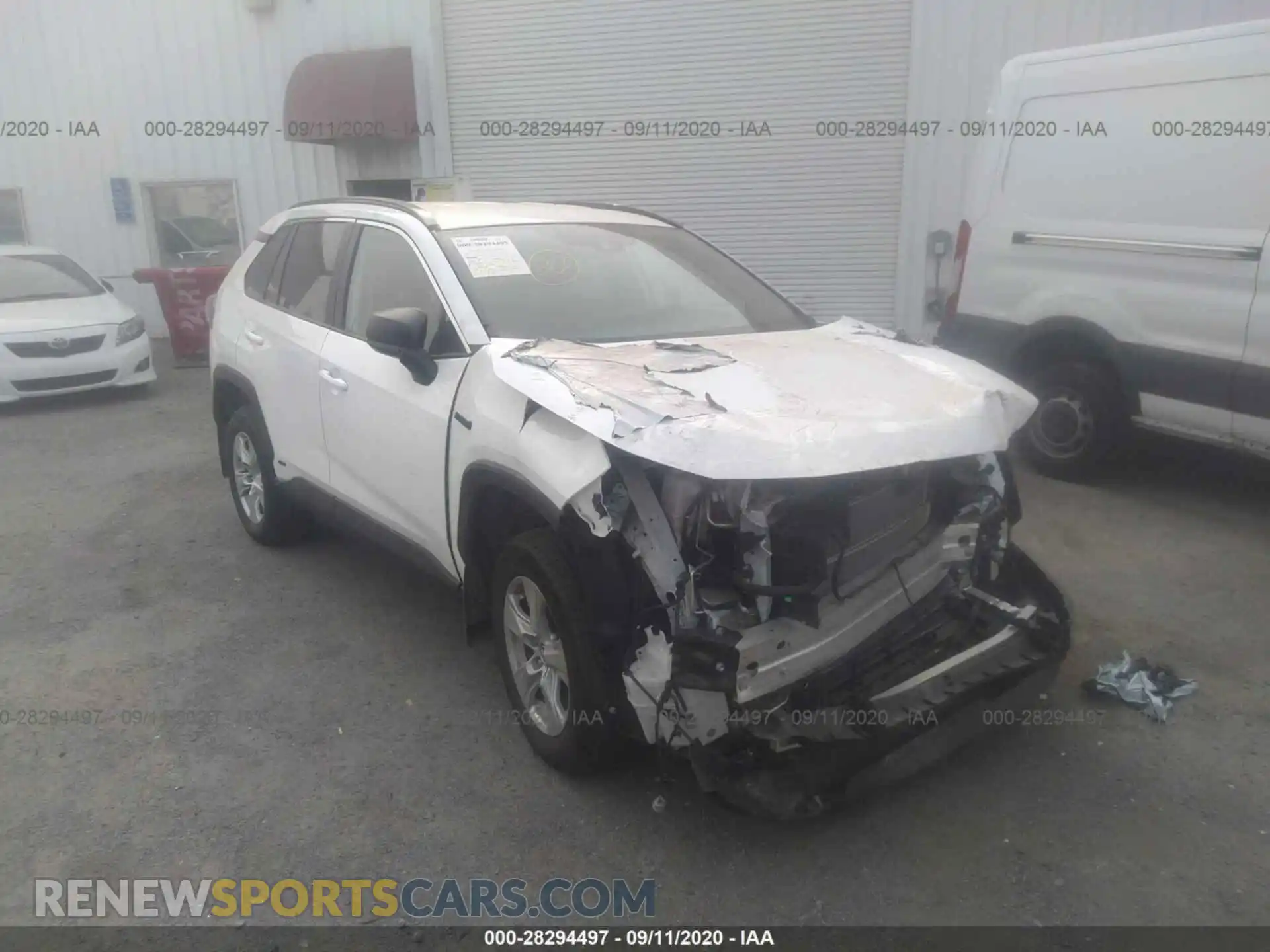 1 Photograph of a damaged car 2T3LWRFV9LW069613 TOYOTA RAV4 2020