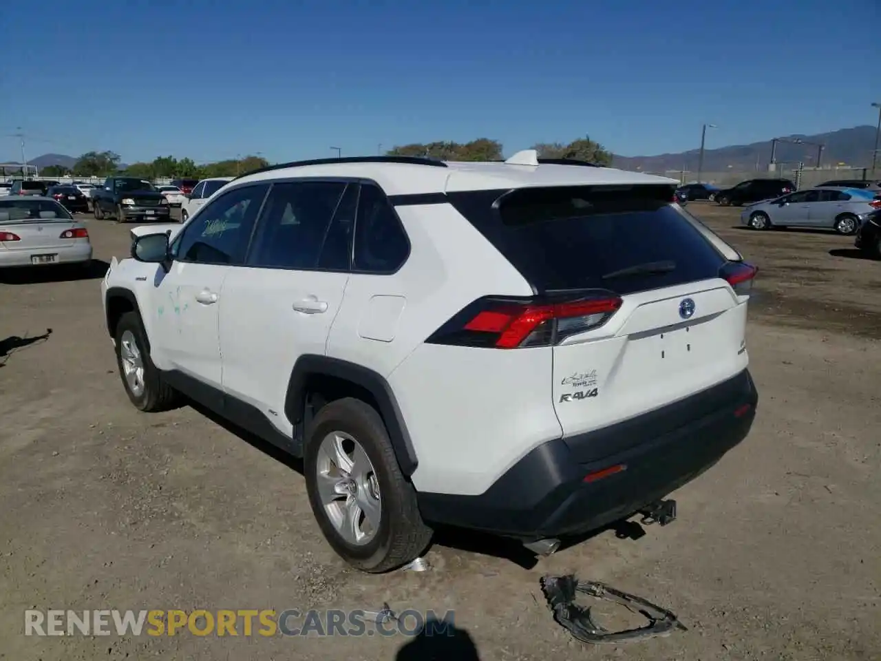 3 Photograph of a damaged car 2T3LWRFV9LW081955 TOYOTA RAV4 2020