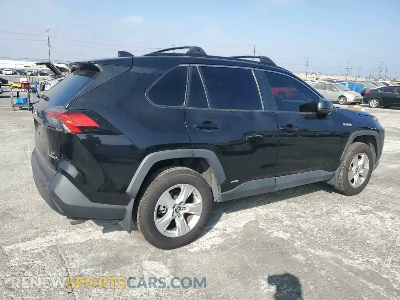 3 Фотография поврежденного автомобиля 2T3LWRFVXLW086176 TOYOTA RAV4 2020