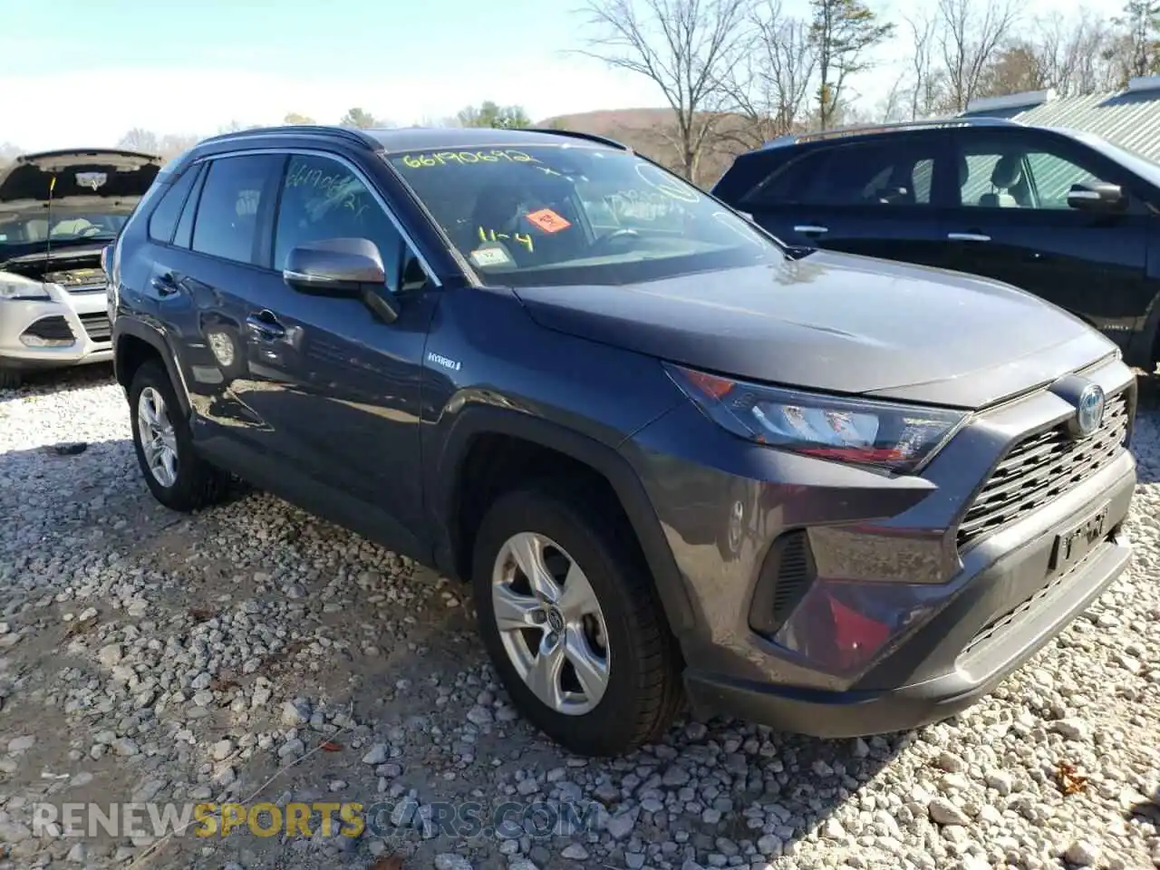 1 Photograph of a damaged car 2T3MWRFV2LW078951 TOYOTA RAV4 2020