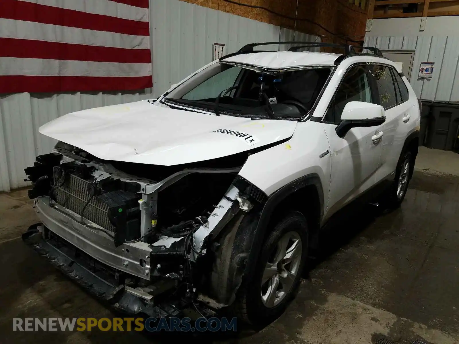2 Photograph of a damaged car 2T3MWRFV6LW053535 TOYOTA RAV4 2020