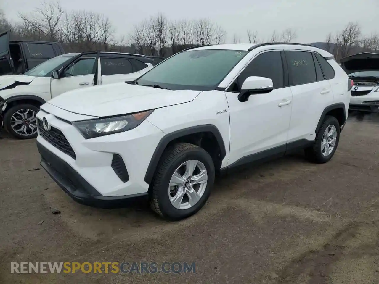 1 Photograph of a damaged car 2T3MWRFV8LW083183 TOYOTA RAV4 2020