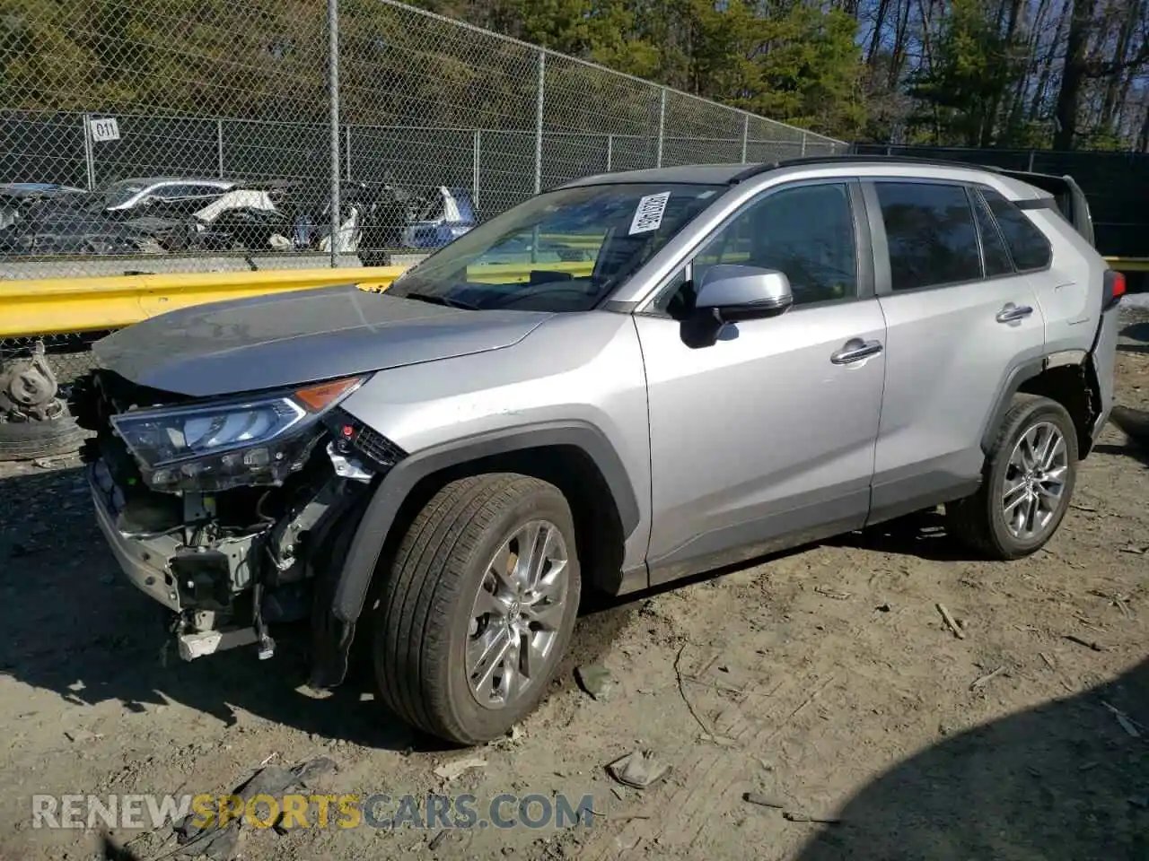1 Photograph of a damaged car 2T3N1RFV5LW088666 TOYOTA RAV4 2020