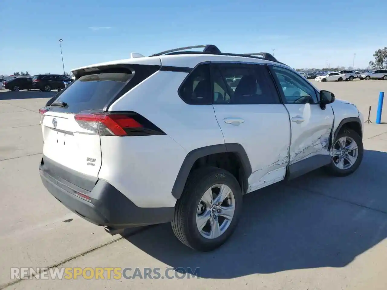 3 Photograph of a damaged car 2T3P1RFV0LC091114 TOYOTA RAV4 2020